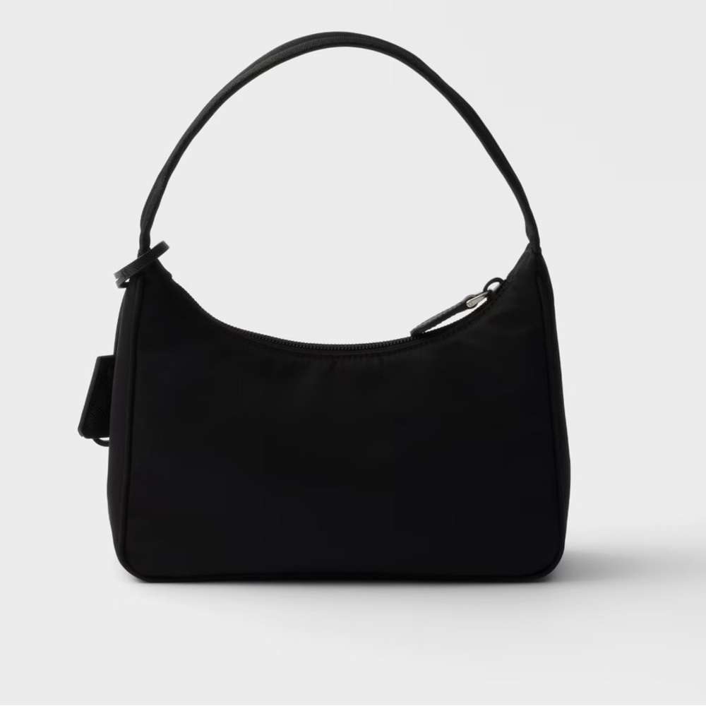 NEW Prada logo re-edition 2000 handbag & keychain! - Picture 3 of 15